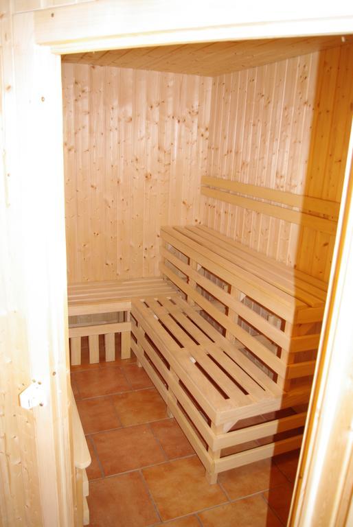 Fit Und Fun Sportherberge Kotschach-Mauthen Exterior photo